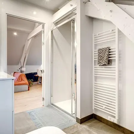 100m Beach Balcony Parking-surfhouse Beach Flat * アンダイエ