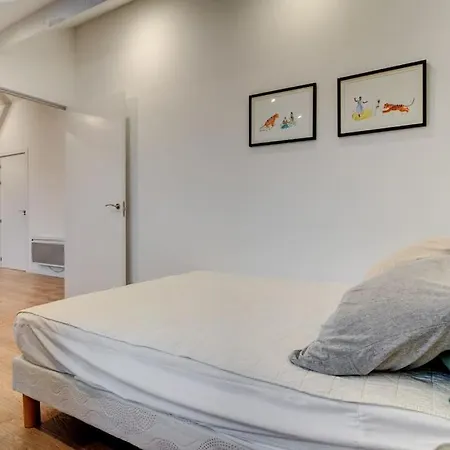 100m Beach Balcony Parking-surfhouse Beach Flat アパート アンダイエ