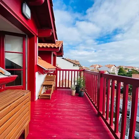 100m Beach Balcony Parking-surfhouse Beach Flat