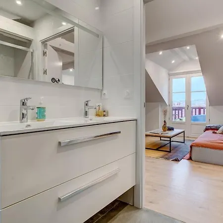 100m Beach Balcony Parking-surfhouse Beach Flat アパート