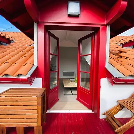 100m Beach Balcony Parking-surfhouse Beach Flat *
